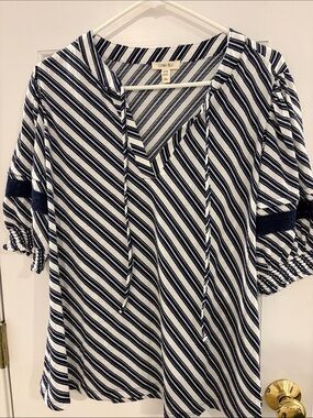 Como Blu Navy & White Striped V-Neck Tie Blouse